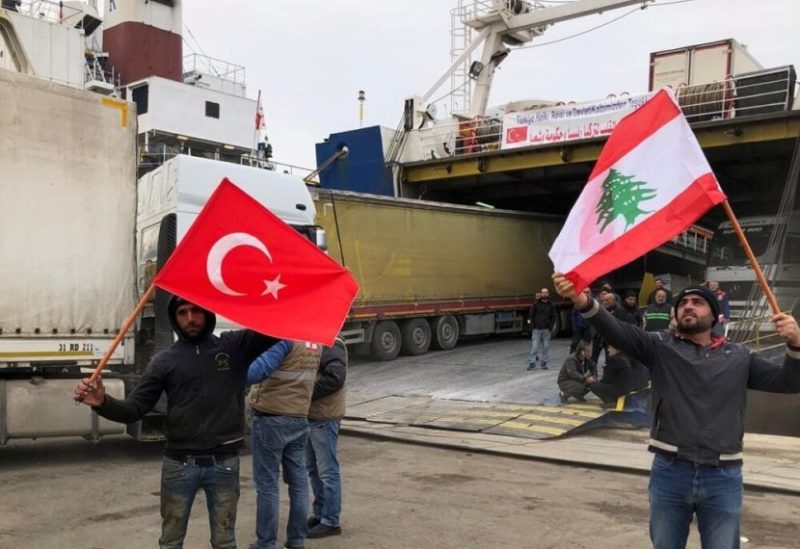 سفينة مساعدات تركية تصل الى لبنان