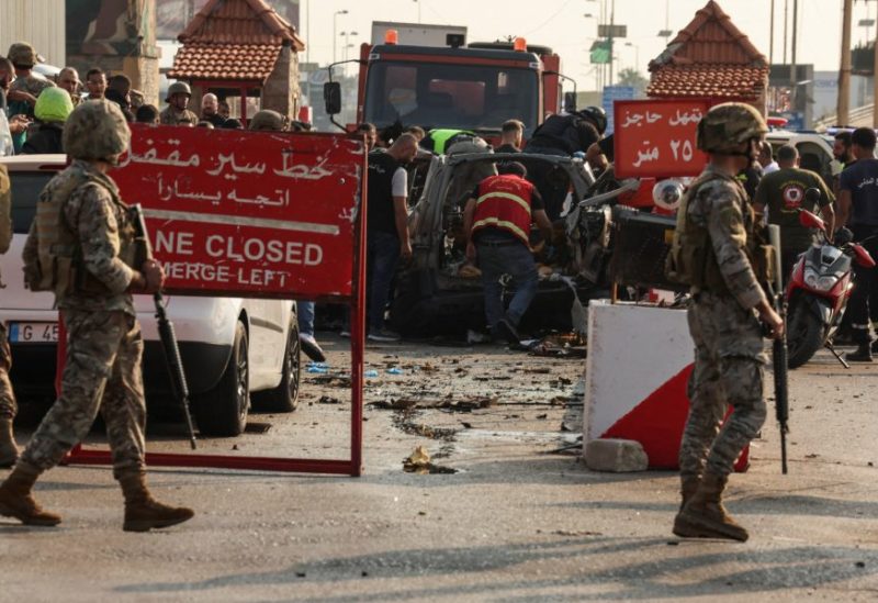 الجيش اللبناني: استشهاد 3 مدنيين وإصابة 3 عسكريين و4 من اليونفيل في استهداف العدو الإسرائيلي سيارة في صيدا